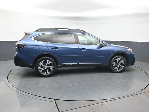 Used 2022 Subaru Outback Limited XT image 7