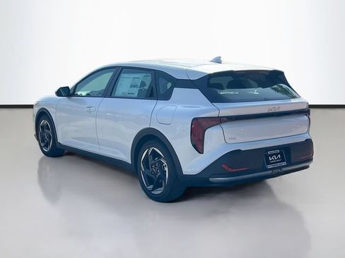 New 2026 Kia K4 EX FWD image 5