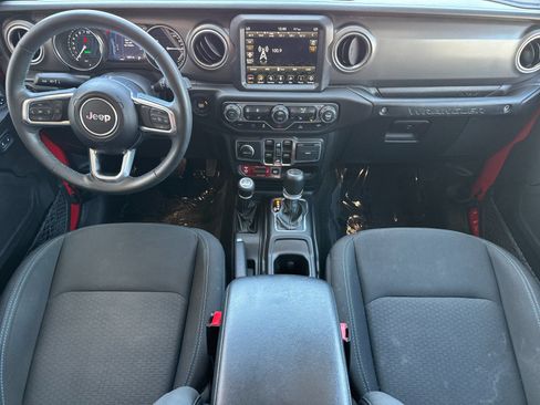 Used 2023 Jeep Wrangler Unlimited Rubicon 4xe w/ Cold Weather Group AWD/4WD image 15