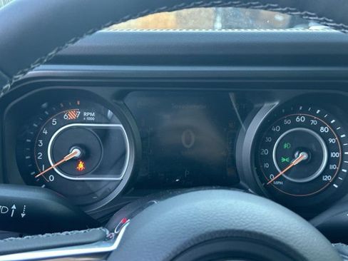 New 2026 Jeep Wrangler Unlimited Sahara AWD/4WD image 24