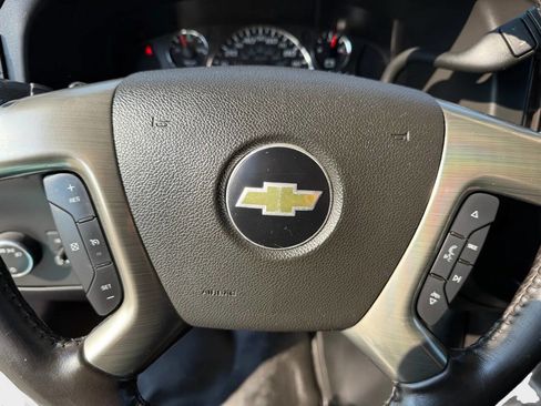 Used 2018 Chevrolet Express 3500 Extended w/ Driver Convenience Package image 14