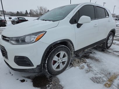 Used 2022 Chevrolet Trax LS w/ Tint and Cruise Package