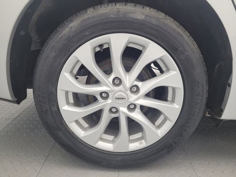 Used 2019 Nissan Sentra SV FWD image 31