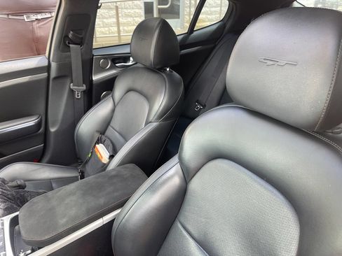 Used 2019 Kia Stinger GTS RWD image 12