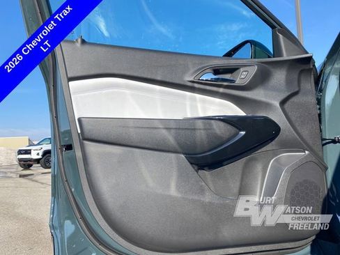New 2026 Chevrolet Trax LT w/ Driver Confidence Package image 10