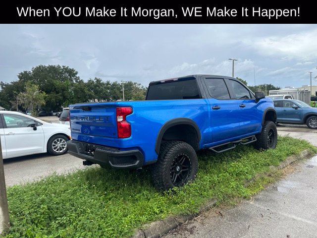 Used 2025 Chevrolet Silverado 1500 LT AWD/4WD image 7