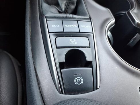 Used 2023 Toyota Camry XSE image 27