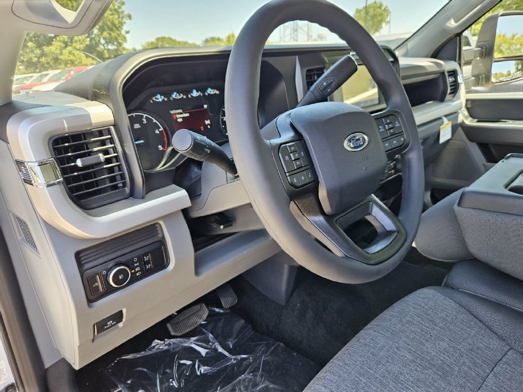 New 2026 Ford F250 XL w/ STX Appearance Package AWD/4WD image 10