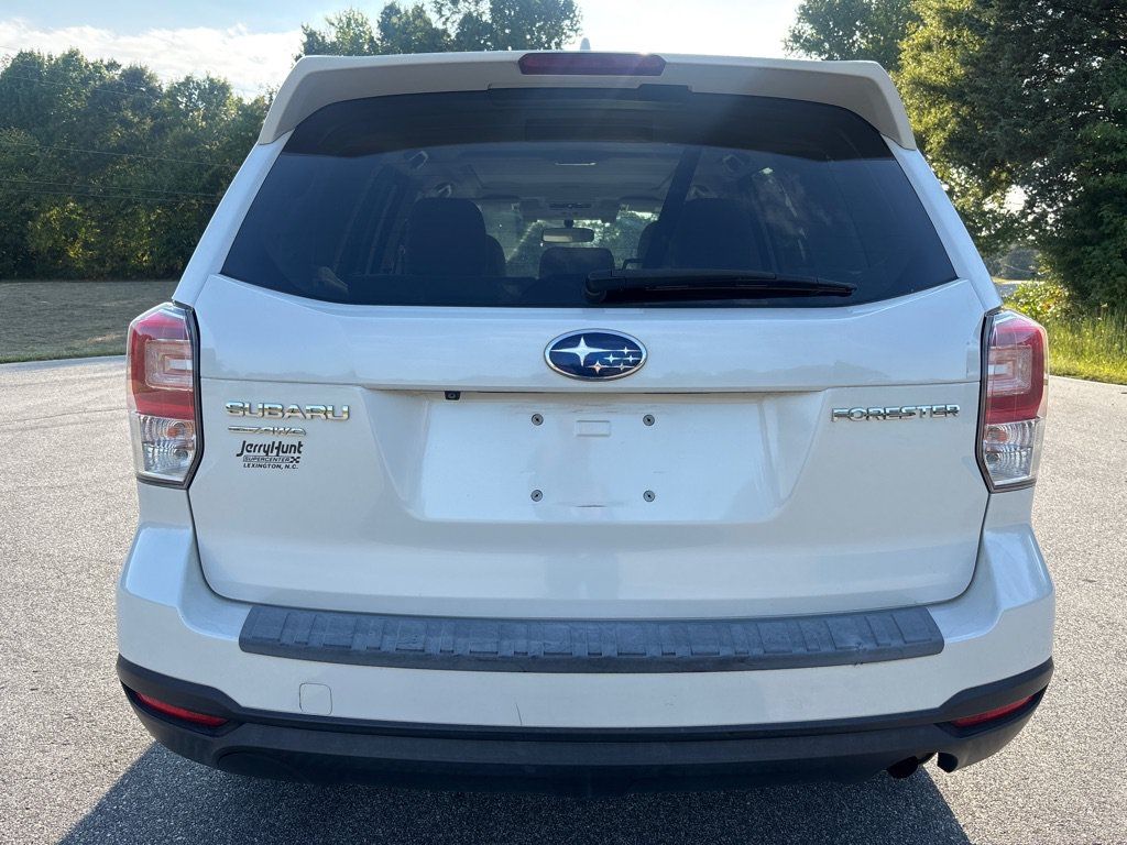 Used 2018 Subaru Forester 2.5i Premium AWD/4WD image 4