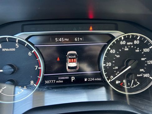 Used 2023 Nissan Rogue SV image 10