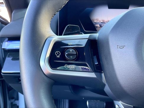 Used 2025 BMW i5 eDrive40i w/ M Sport Package image 19