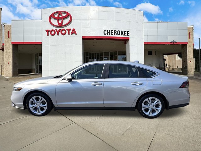 Used 2025 Honda Accord LX image 8