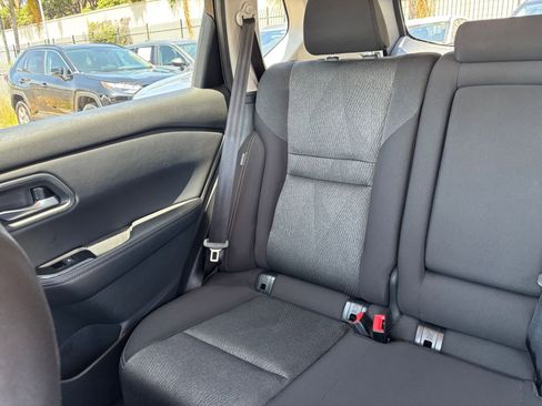 Used 2025 Nissan Rogue SV FWD image 41