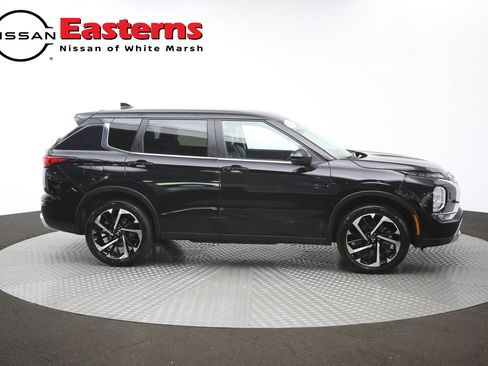 Used 2024 Mitsubishi Outlander AWD image 45