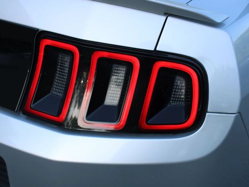 Used 2013 Ford Mustang GT RWD image 24