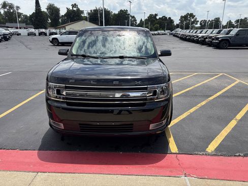 Used 2019 Ford Flex SEL w/ Equipment Group 202A AWD/4WD image 2