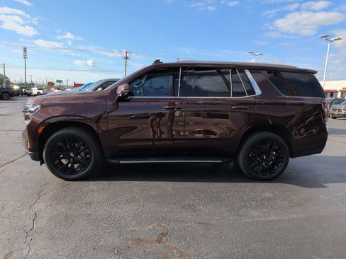 Used 2023 Chevrolet Tahoe LT w/ Luxury Package AWD/4WD image 2