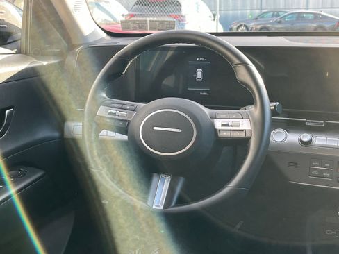 Used 2025 Hyundai Kona SEL image 28