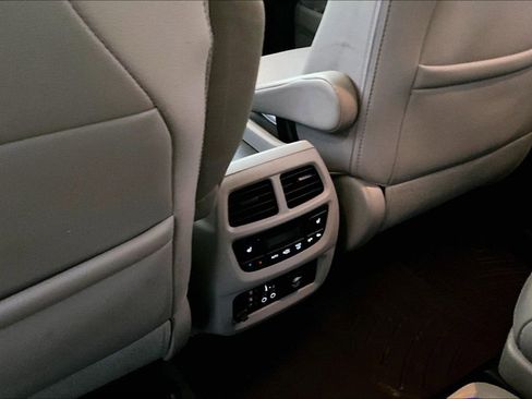 Used 2017 Honda Pilot Elite image 10