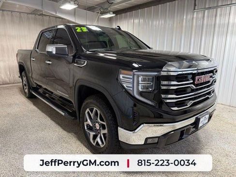 Used 2023 GMC Sierra 1500 SLT w/ SLT Premium Package AWD/4WD image 2