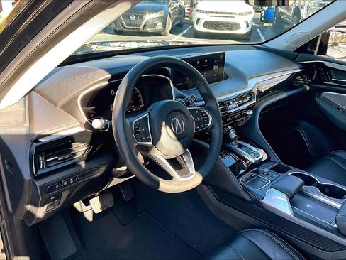 Used 2023 Acura MDX SH-AWD w/ Technology Package image 17