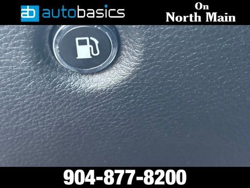 Used 2018 Jeep Grand Cherokee Laredo image 32