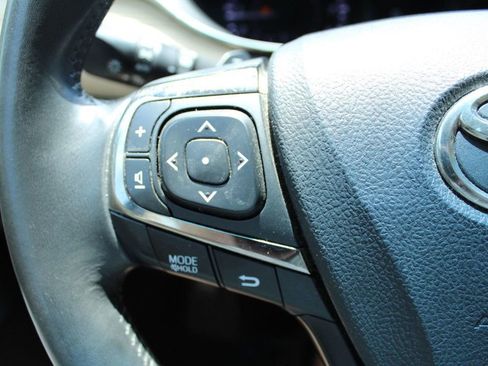 Used 2015 Toyota Avalon XLE Touring FWD image 20