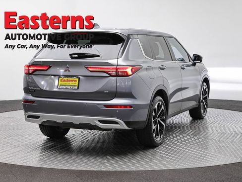 Used 2024 Mitsubishi Outlander SE AWD/4WD image 5