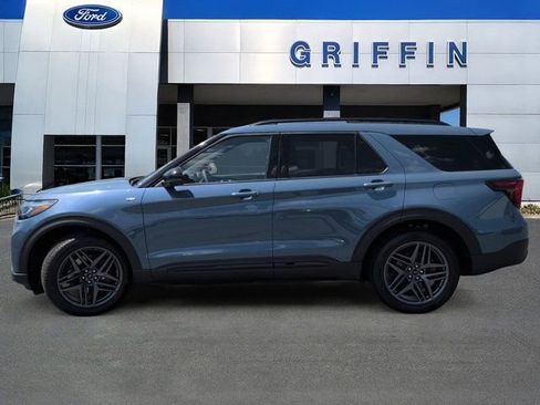 New 2026 Ford Explorer ST-Line RWD image 10