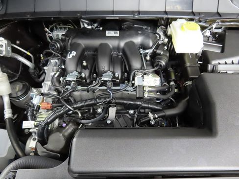 New 2026 Nissan Pathfinder SV AWD/4WD image 10