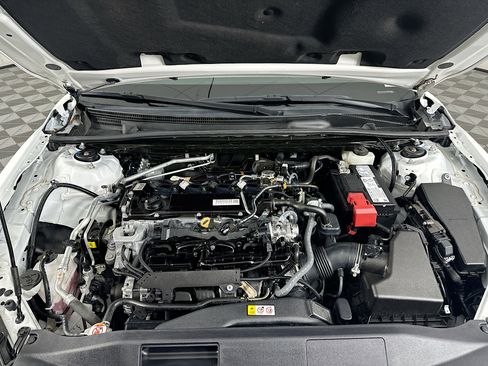 Used 2024 Toyota Camry SE FWD image 30