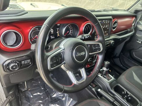 Used 2022 Jeep Wrangler Rubicon AWD/4WD image 10