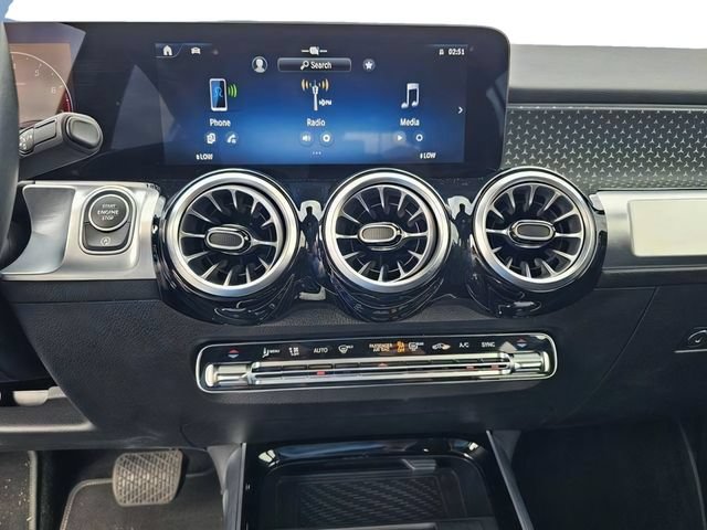 Used 2024 Mercedes-Benz GLB 250 image 26