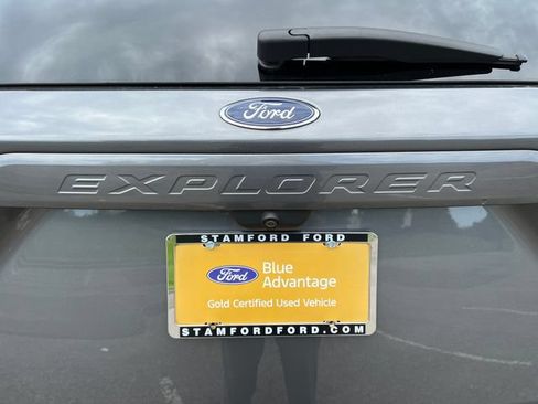 Used 2023 Ford Explorer XLT w/ Equipment Group 202A AWD/4WD image 39