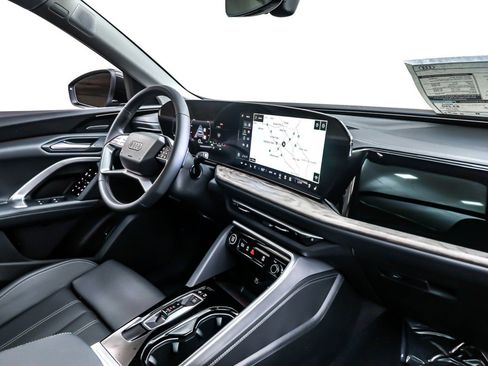 New 2025 Audi Q5 Premium Plus image 5