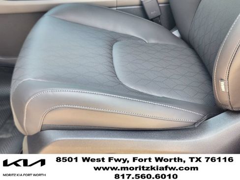 New 2026 Kia Carnival EX FWD image 17