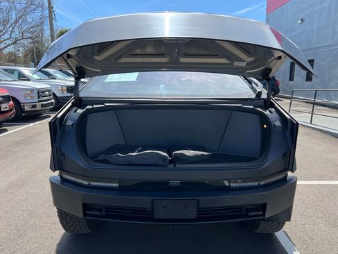 Used 2024 Tesla Cybertruck AWD Crew Cab image 17