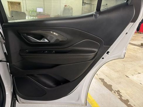 Used 2020 GMC Terrain SLT w/ Preferred Package image 17