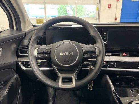 Used 2023 Kia Sportage LX AWD/4WD image 14