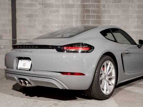 Used 2025 Porsche 718 Cayman S RWD image 33