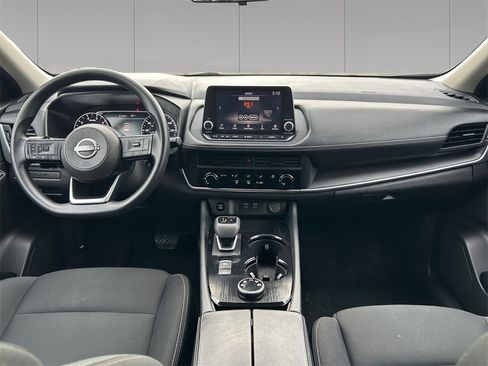 Used 2024 Nissan Rogue S image 12