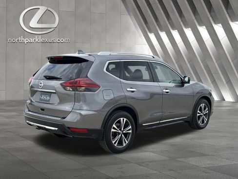 Used 2018 Nissan Rogue SL w/ Premium Package image 6