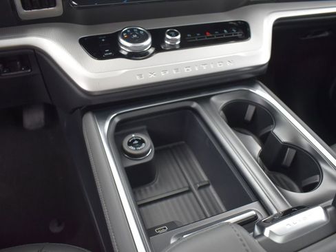 New 2026 Ford Expedition Max Active AWD/4WD image 12