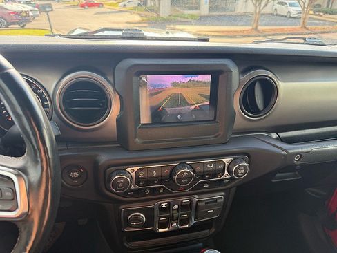 Used 2020 Jeep Gladiator Sport w/ Quick Order Package 24S AWD/4WD image 21