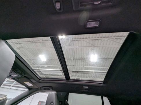 Used 2021 Cadillac Escalade Sport w/ Driver Assist Tech Package image 18