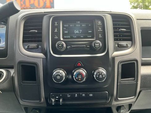 Used 2018 RAM 3500 Tradesman w/ Chrome Appearance Group AWD/4WD image 8