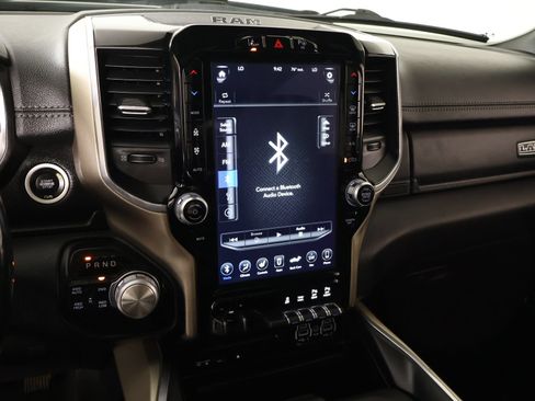 Used 2019 RAM 1500 Laramie AWD/4WD image 5