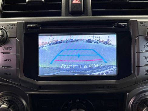 Used 2018 Toyota 4Runner SR5 Premium image 28