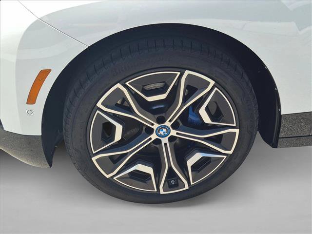 Certified 2024 BMW iX xDrive50 w/ Premium Package AWD/4WD image 24