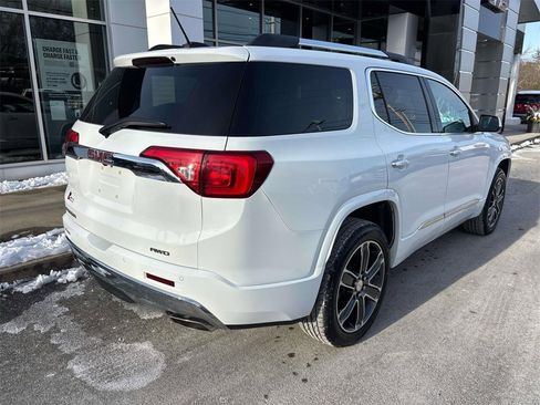 Used 2019 GMC Acadia Denali image 3
